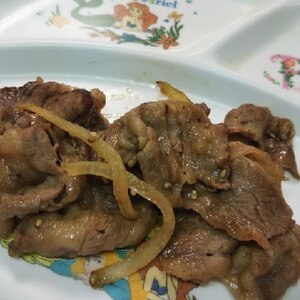 ☆牛肉玉ねぎ焼肉のたれ炒め☆